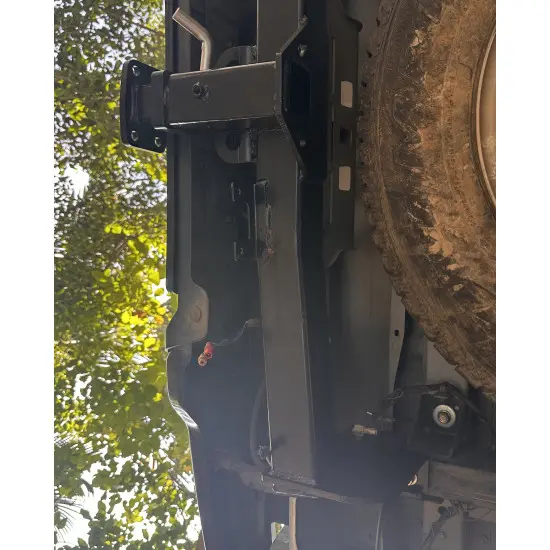 Isuzu v cross tow hitch bar.