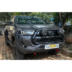 Toyota Hilux  Recovery Points Front