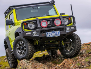 Bilstein B12 Pro Kit vs Old Man Emu 40mm Suspension — Which One Is Right for Your Suzuki Jimny?